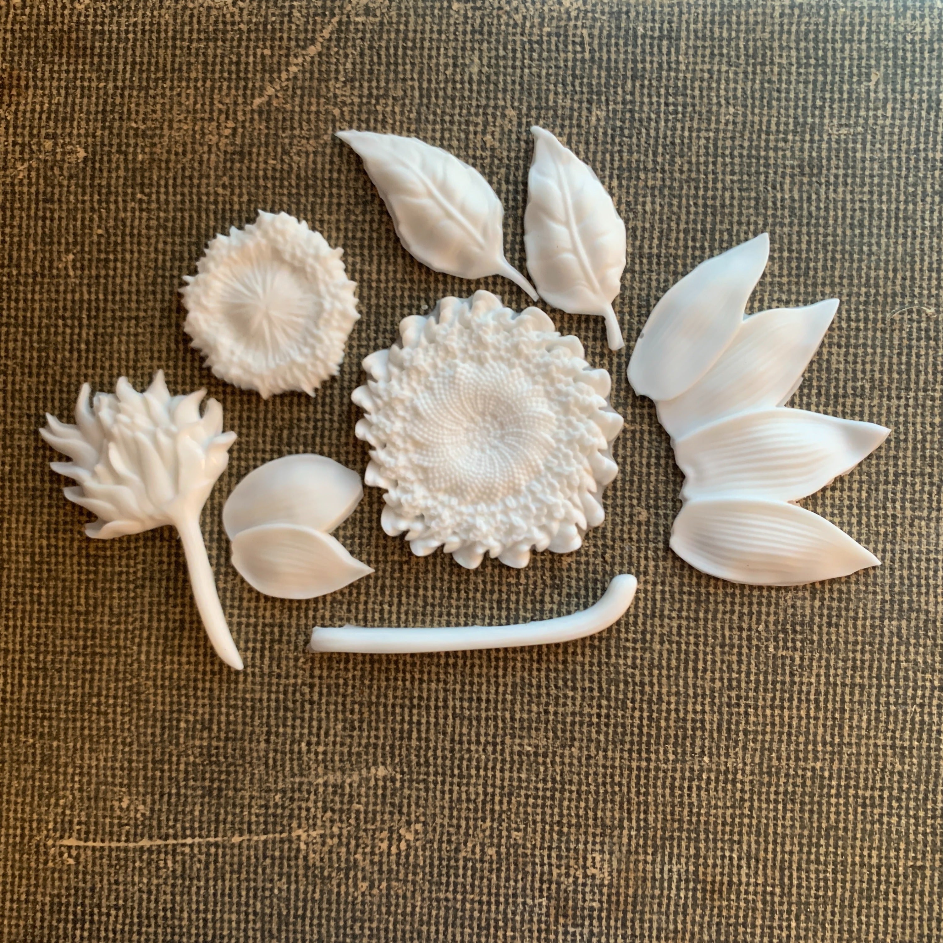Forrest Treasures Resin Shapes image 0